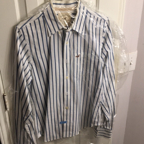 Hollister fitted dress shirt. - Picture 1 of 2